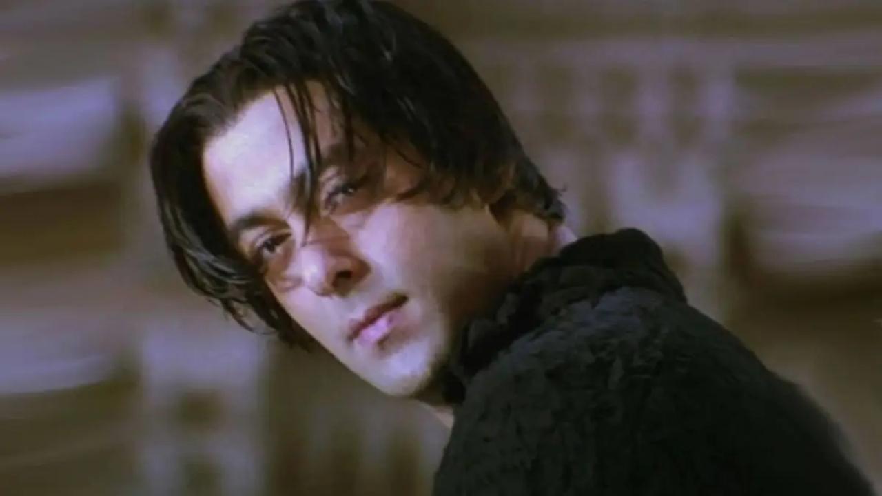Salman Khan broke the image of his sweet lover avatar with Tere Naam in 2003. Directed by Satish Kaushik, it is considered to be one of his finest performances
